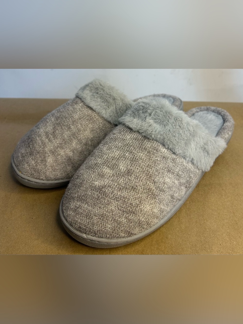Large (8-9) Grey Vegan Fur Lined House Slippers